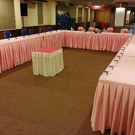 Hotel Sri Garden Sdn. Bhd. Kangar Exterior foto